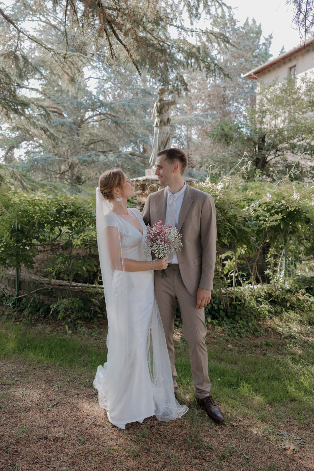 Bride and Groom portraits in Tuscany inspired wedding venue y California wedding photographer Kassidy Klicks