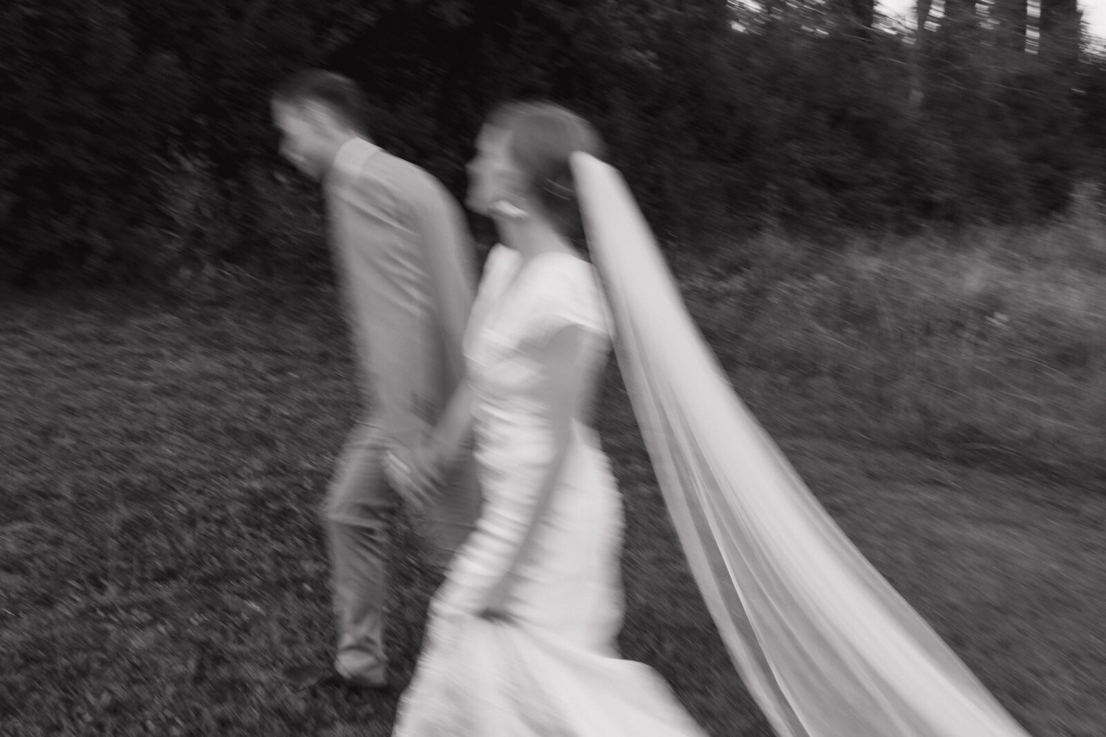 Timeless wedding photography by California wedding photographer Kassidy Klicks