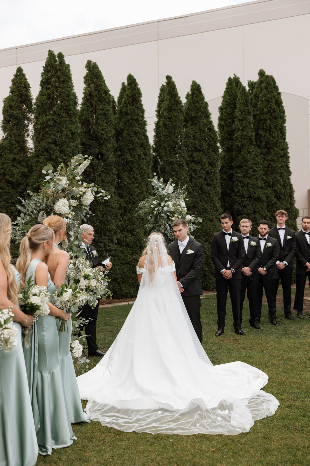 Public vows during Southern California Wedding by wedding photographer KASSIDY KLICKS